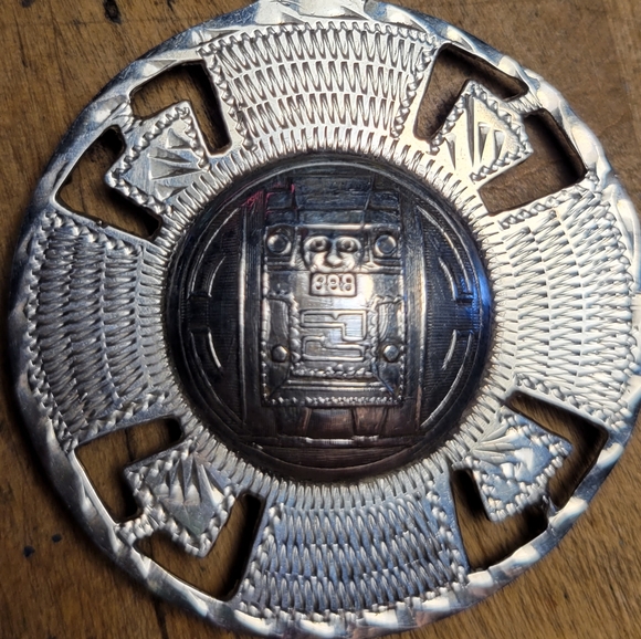 Sterling silver vintage Mayan calendar pendant - Picture 4 of 9